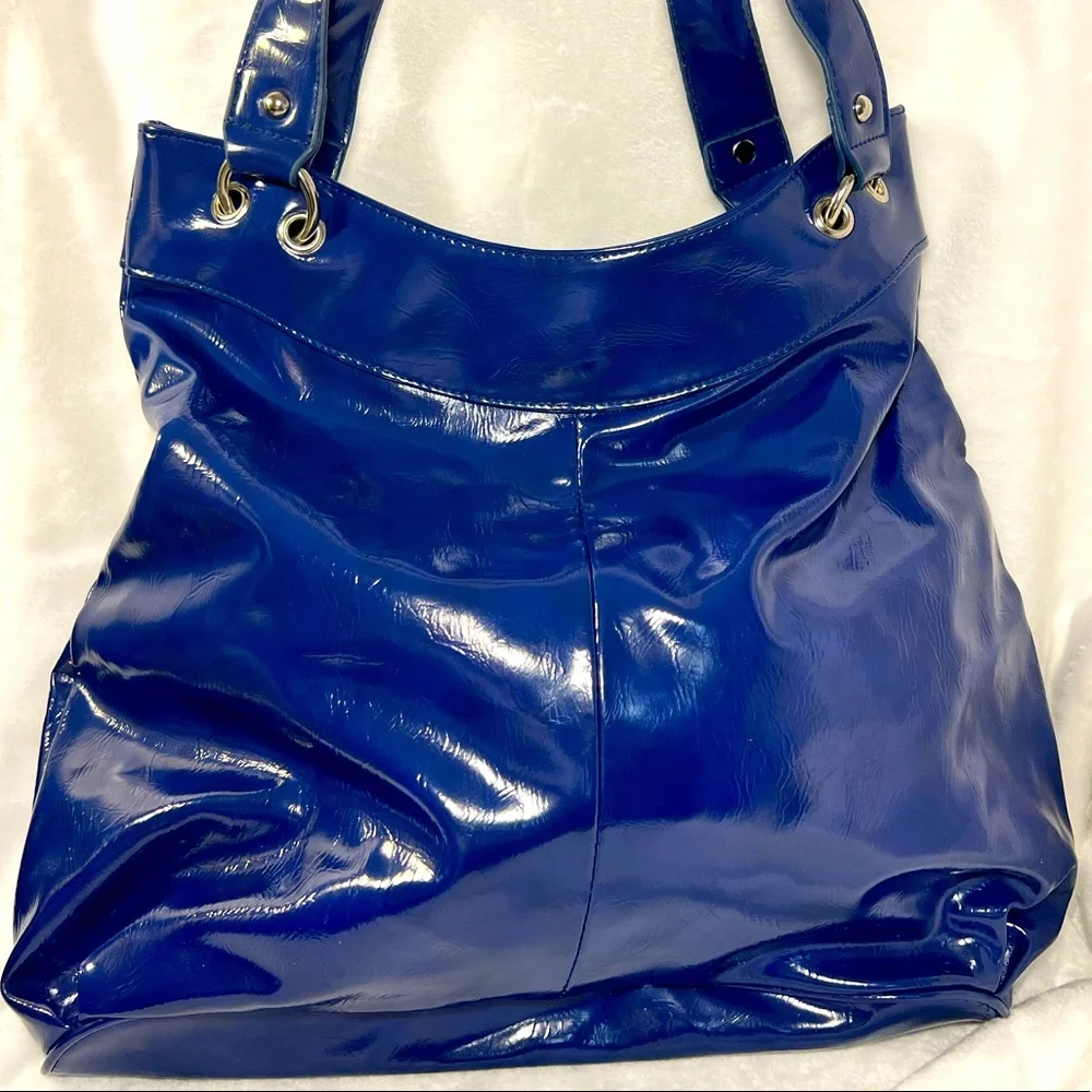 Kenneth Cole Handbag - Picture 2 of 5